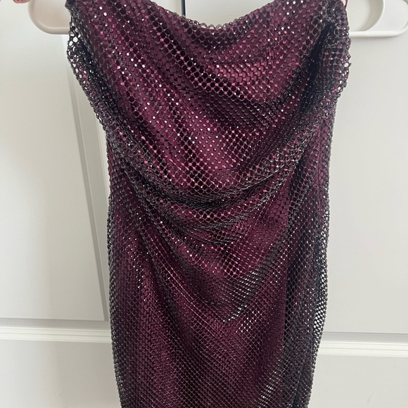 Zara Dresses & Skirts - Zara Burgundy Sequin Mesh Strapless Mini Dress